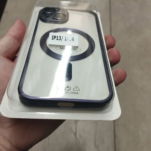 iPhone 13/14 MagSafe Case Transparent with Purple Edges new