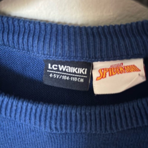 Spider-Man Sweater Lc Waikiki like new, size 4-5, blue and red