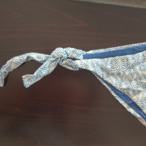 Calzedonia bikini bottom, blue and white, size XL