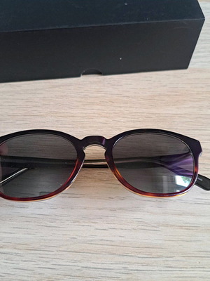 Mercedes-Benz plastic sunglasses like new, brown