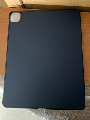 Techsuit iPad 12.9 case blue new