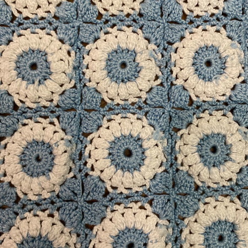 Handmade crocheted blanket used, 1.35x76 cm