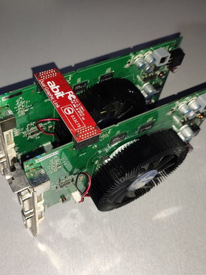 Geforce 8600GTS SLI 2 x 256MB graphics cards used with flexible connector