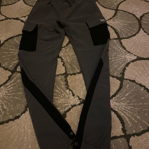 Teen cargo style tracksuit like new with logo, black and gray