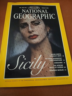 National Geographic Sicily magazine like new, 1995 edition
