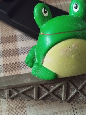 Door stop frog new