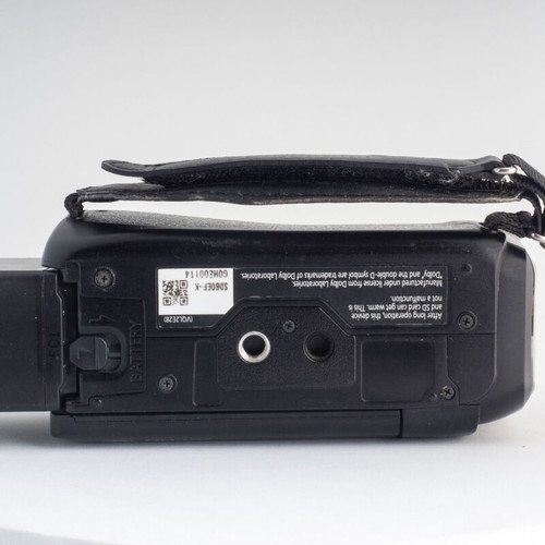 Panasonic HDC-SD60 Full HD camcorder with extended Patona battery