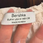 Jumpsuit Bershka κρεμ με δαντέλα σαν καινούργιο, μέγεθος M