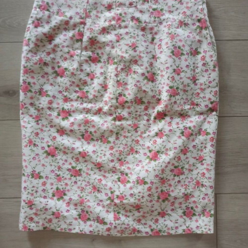 Vintage skirt hand-sewn, like new, medium size