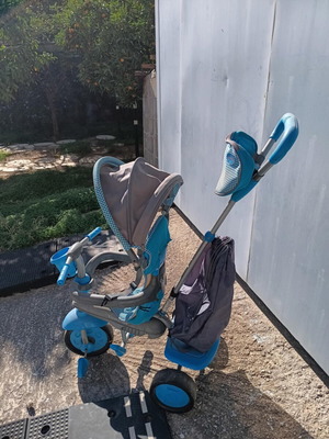 Ποδηλατάκι παιδικό μεταχειρισμένο, γαλάζιου χρώματος με αξεσουάρ