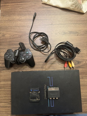 Sony PlayStation 2 Fat SCPH-50004 console like new, complete set