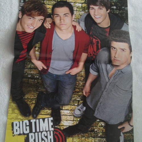 Big Time Rush & Dog poster like new, size 41.5x28
