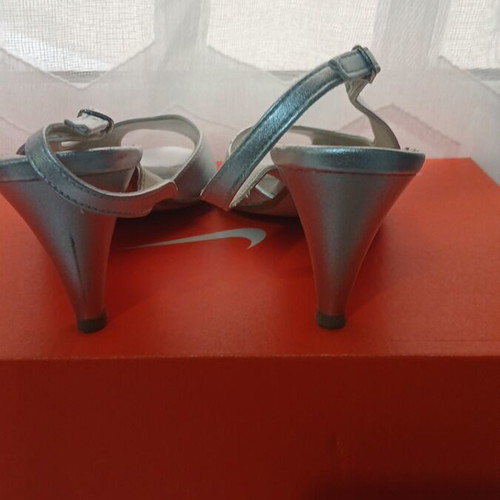 Elite women's sandals used, leather, silver, size 40