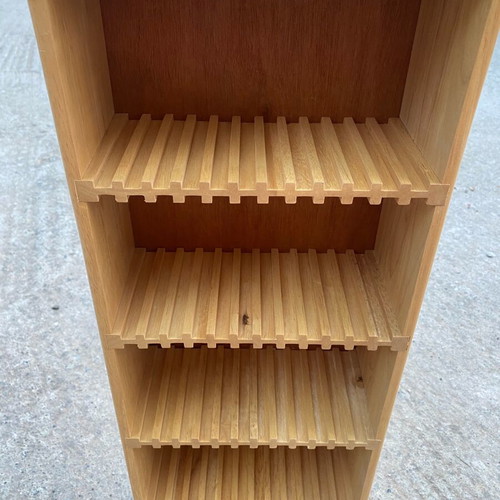 Wooden CD unit holds 60 CDs used