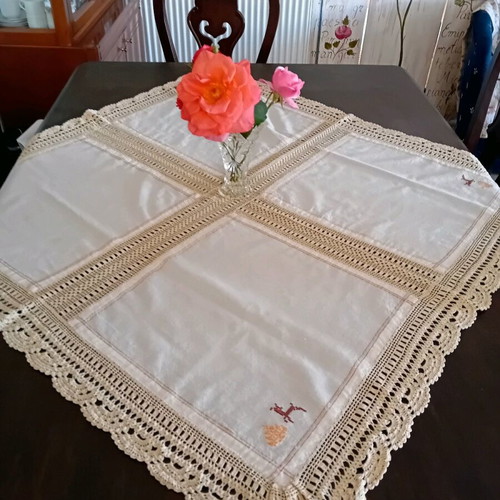 Handmade embroidered tablecloth with lace, new, cotton 1.15×1.15 m