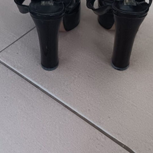 Sagiakos patent leather platform sandals black like new size 38