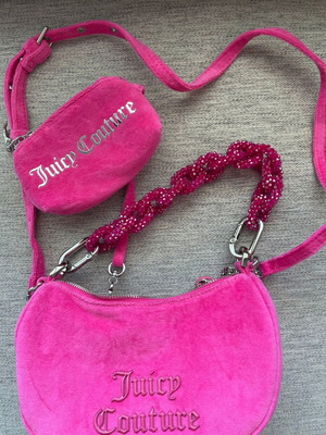 Juicy Couture Blossom chain crossbody bag like new, pink