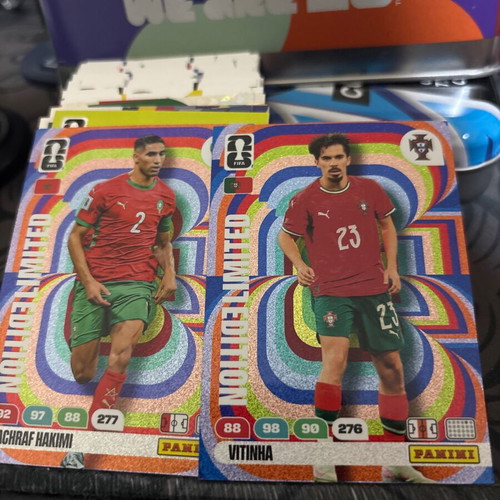 Panini Adrenalyn XL FIFA 365 Cards pack of 40 with Limited Edition