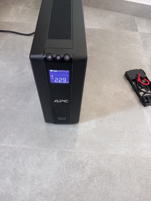 APC Back-UPS Pro 900 BR900GI UPS without batteries for repair
