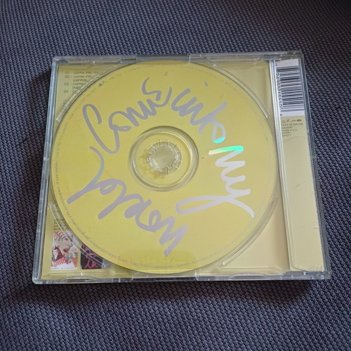 Kylie Minogue Come Into My World CD single like new, pop