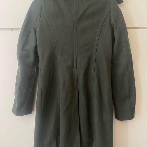 Benetton coat used, size 38, cypress color without belt