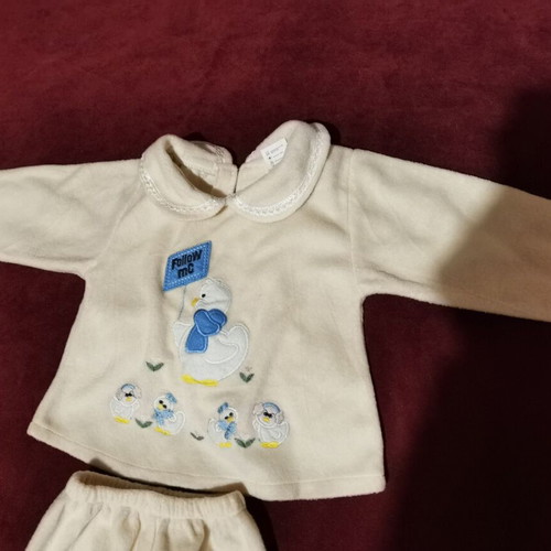 Children's white fluffy set blouse and pants like new