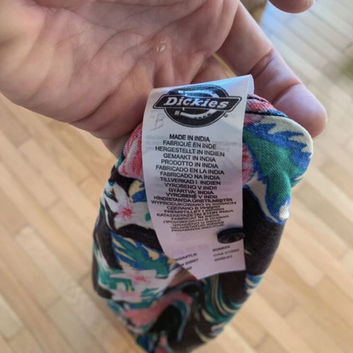 Dickies Shiloh short sleeve floral shirt, loose fit, viscose