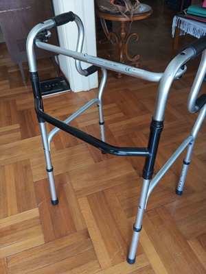 Mobility aid like new, foldable