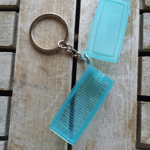 Tupperware Blue Fruit Container Keychain New Collectible