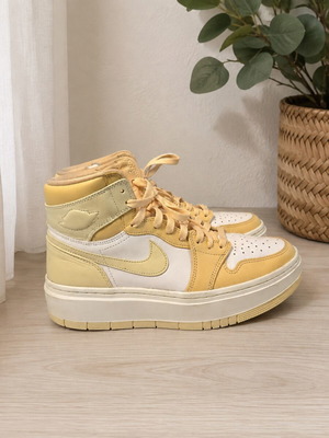 Air Jordan 1 Elevate High Celestial Gold sneakers like new