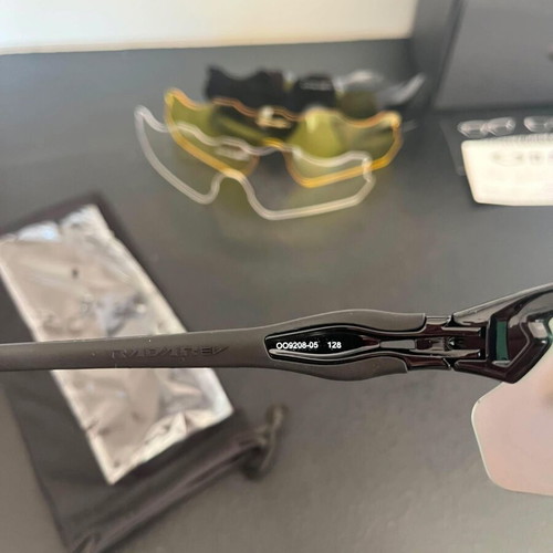 Oakley Radar EV Sunglasses new, full set with 4 lenses