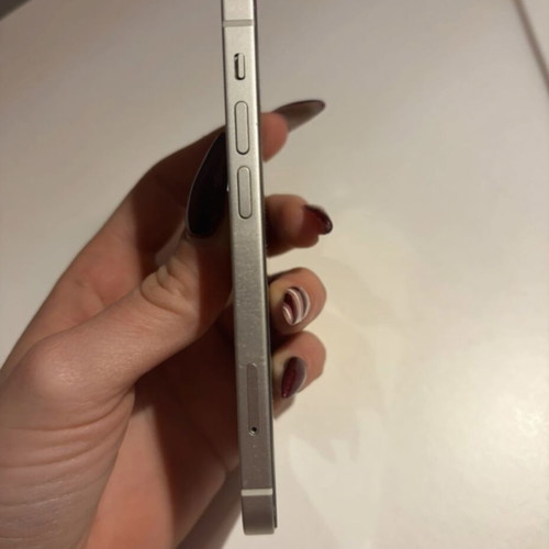 iPhone 12 mini used, white, 128GB with two cases and new screen protector