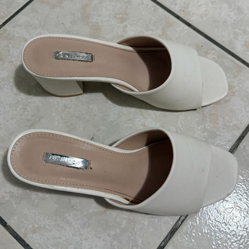 Bellucci white sandals size 38, like new