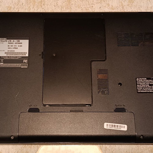 Toshiba Satellite L70-A 17.3" laptop used, i5-4300M, 8GB RAM, Nvidia GPU, 240GB SSD