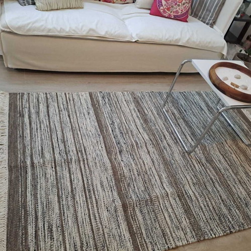Flat Weave Rug like new 117x185 cm in warm beige tones