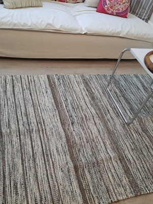 Flat Weave Rug like new 117x185 cm in warm beige tones