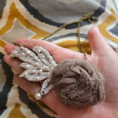 Handmade vintage necklace new, white and brown