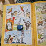 Bugs Bunny comic issue 2 like new
