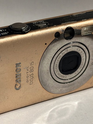 Canon IXUS 80IS compact digital camera for parts