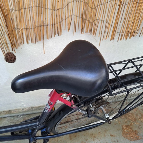 Women's City Bicycle with Gears in Good Condition Needs Repair