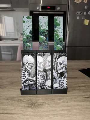 Skull Edition set of 6 bookmarks with 6-slot stand new