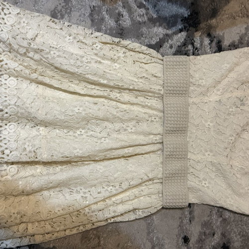 Strapless dress BSB like new with embroidery, tulle and elastic belt