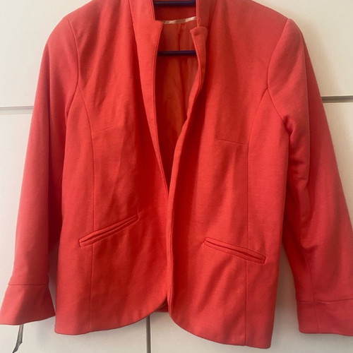 Blazer new, size 38, coral color