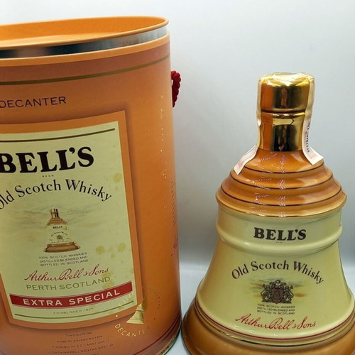 Bell`s Old Scotch Whisky porcelain sealed 75cl 43% Vol