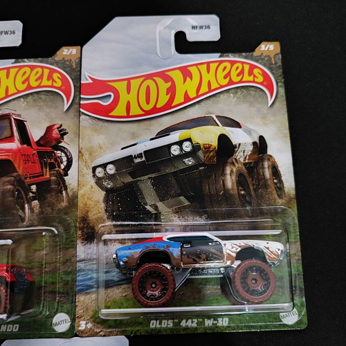 Hot Wheels Mud Runners Series 2022 complete set new