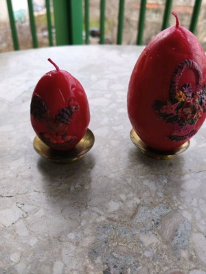 Easter egg candles used with signs of imperfections
