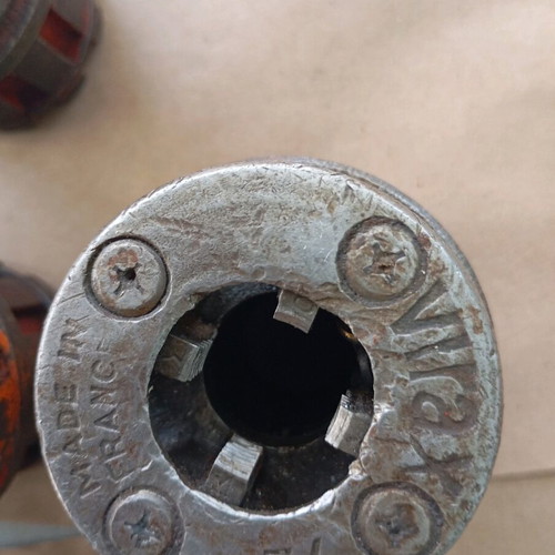 Ridgid 1 Inch Hand Thread Cutter like new