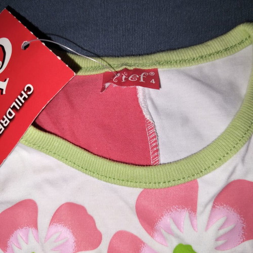 Chief girls' set new, size 4 years, coral color