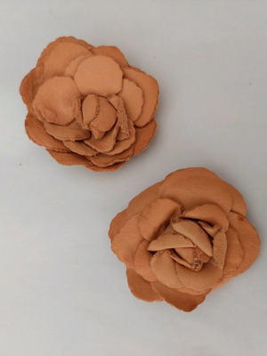 Leather rose earrings H&M like new