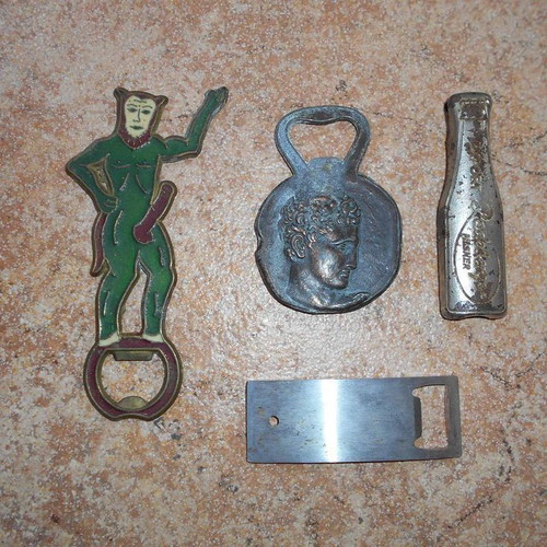 Bottle openers used, pack of 4 for beer and soft drinks